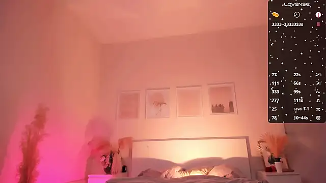 Veronica Blush online show from 21, 2, 2025