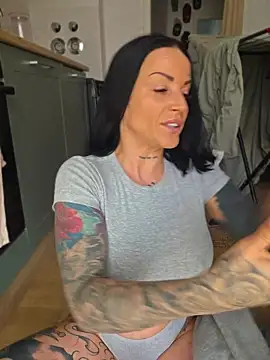 Snapshot of EmilyDiazofficial chatting on 10, 5, 2026 EmilyDiazofficial online show from 10, 5, 2026