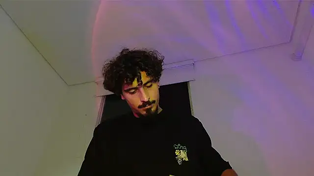 milkoffe online show from 21, 4, 2026