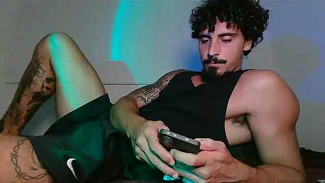 milkoffe online show from 12, 3, 2026