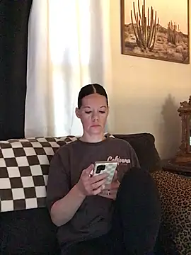 SidneyRaee online show from 9, 3, 2026