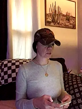 SidneyRaee online show from 25, 11, 2025