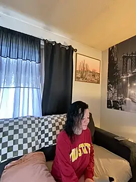 SidneyRaee online show from 9, 12, 2024