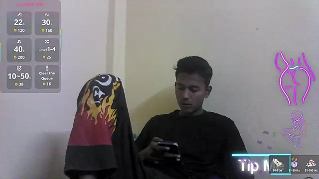 Snapshot of just_fucks chatting on 14, 12, 2025 just fucks online show from 14, 12, 2025