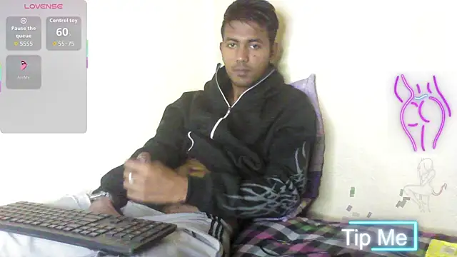 Snapshot of just_fucks chatting on 22, 12, 2025 just fucks online show from 22, 12, 2025