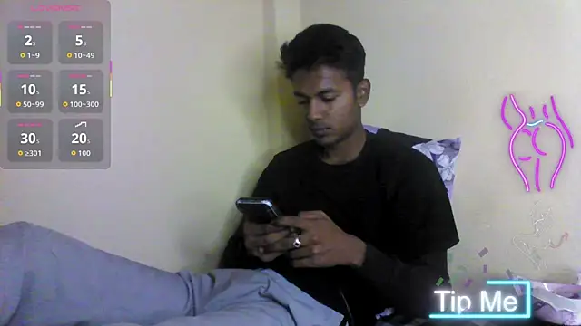 Snapshot of just_fucks chatting on 19, 12, 2025 just fucks online show from 19, 12, 2025