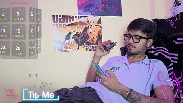 Snapshot of just_fucks chatting on 3, 4, 2026 just fucks online show from 3, 4, 2026