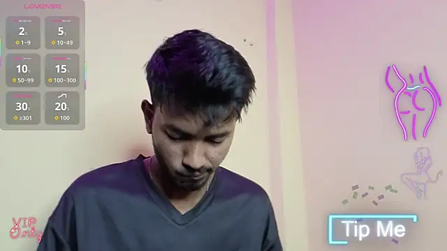 Snapshot of just_fucks chatting on 6, 2, 2026 just fucks online show from 6, 2, 2026