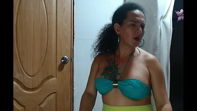 abbycrespa online show from 25, 2, 2025