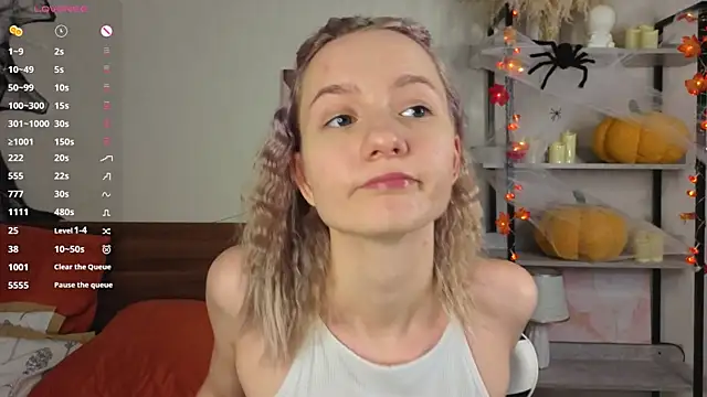 Snapshot of IdaValenti chatting on 5, 11, 2025 IdaValenti online show from 5, 11, 2025