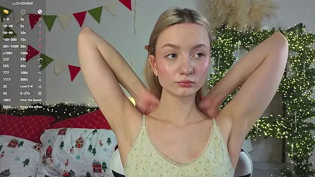 IdaValenti online show from 16, 12, 2025