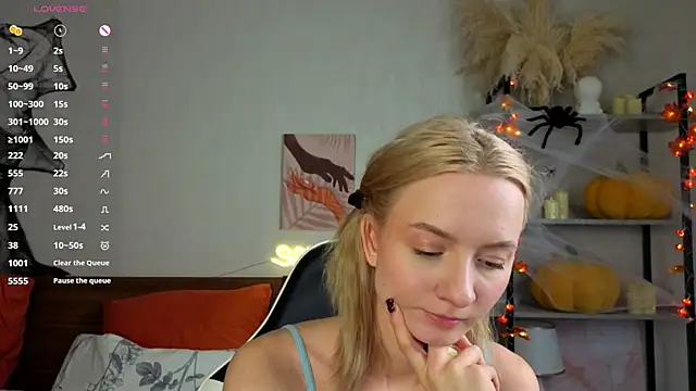 Snapshot of IdaValenti chatting on 3, 11, 2025 IdaValenti online show from 3, 11, 2025