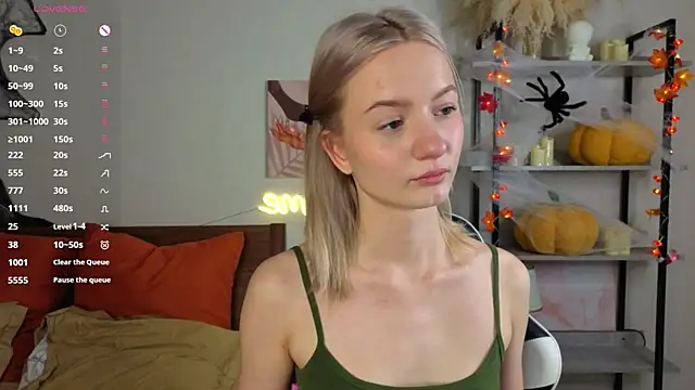 Snapshot of IdaValenti chatting on 6, 11, 2025 IdaValenti online show from 6, 11, 2025