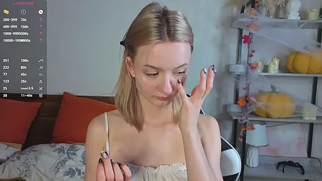 Snapshot of IdaValenti chatting on 1, 12, 2025 IdaValenti online show from 1, 12, 2025