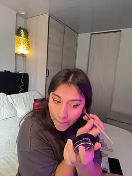Snapshot of Nina-Eros1 chatting on 25, 5, 2026 Nina-Eros1 online show from 25, 5, 2026