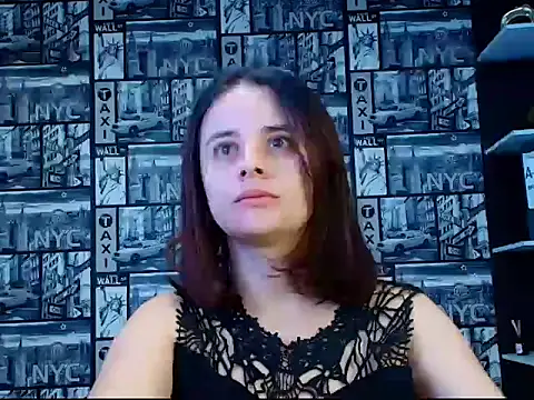 kassandra james online show from 4, 3, 2026