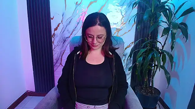 kassandra james online show from 25, 3, 2026