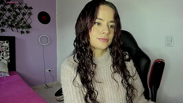 kassandra james online show from 20, 1, 2025