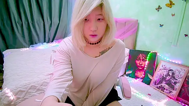 Akemilun online show from 12, 4, 2026