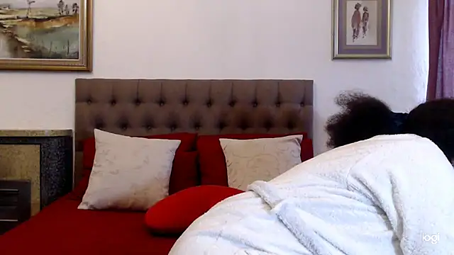 OmegaLipps online show from 4, 5, 2026