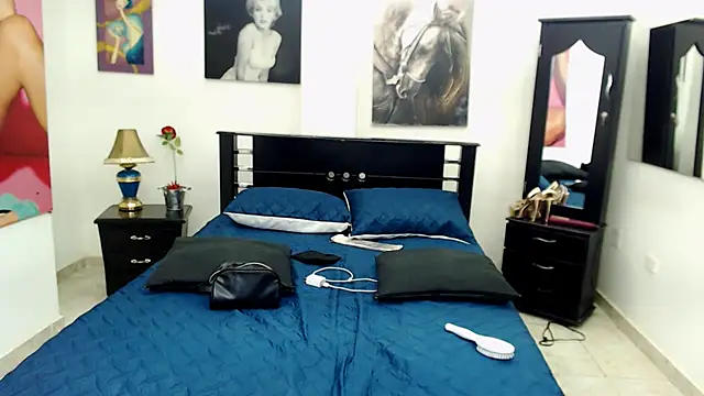 VeronicaReynolds online show from 27, 2, 2025