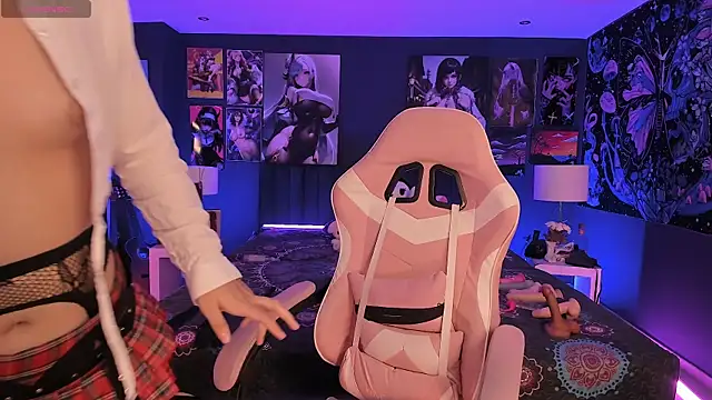 LanaKyutt online show from 24, 10, 2025