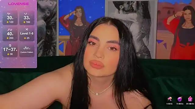 Snapshot of Nikki_Kardashian chatting on 9, 12, 2024 Nikki Kardashian online show from 9, 12, 2024