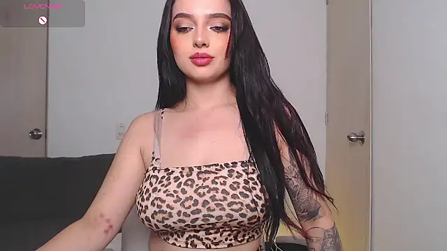 Snapshot of sophialorens_s chatting on 31, 5, 2026 sophialorens s online show from 31, 5, 2026