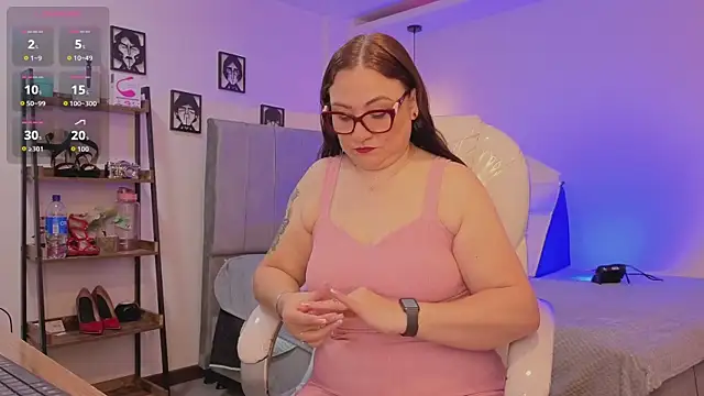 lady nylon  online show from 24, 11, 2025