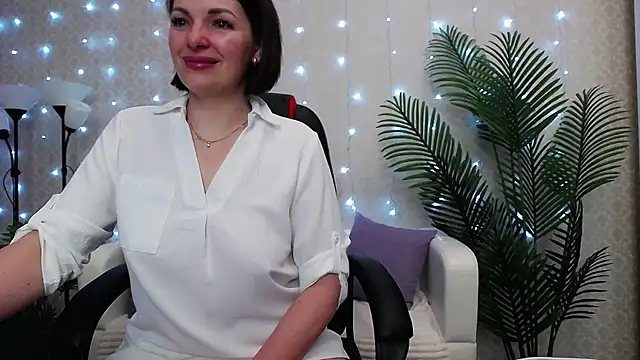 Camelia Lillie online show from 12, 5, 2026