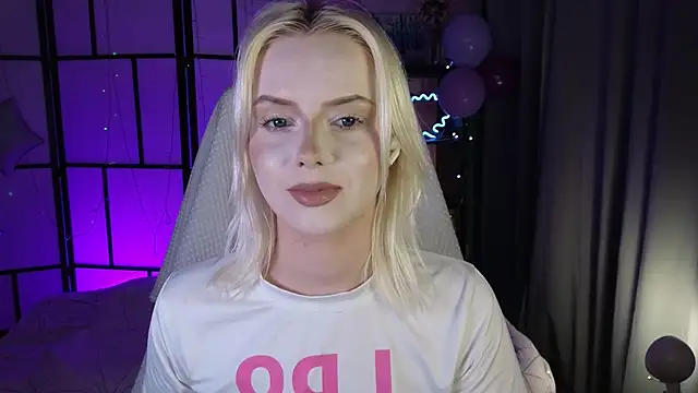 Snapshot of ImBonBon chatting on 18, 5, 2026 ImBonBon online show from 18, 5, 2026
