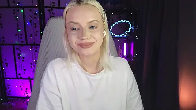 Snapshot of ImBonBon chatting on 4, 5, 2026 ImBonBon online show from 4, 5, 2026