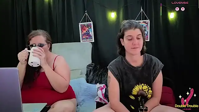 Sexy Mama-69 online show from 3, 12, 2025