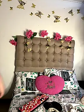 Jullieetta online show from 22, 10, 2025