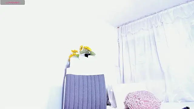 RoxannaBlanche online show from 18, 3, 2025