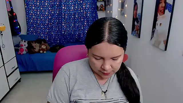 claryssa  online show from 9, 3, 2026