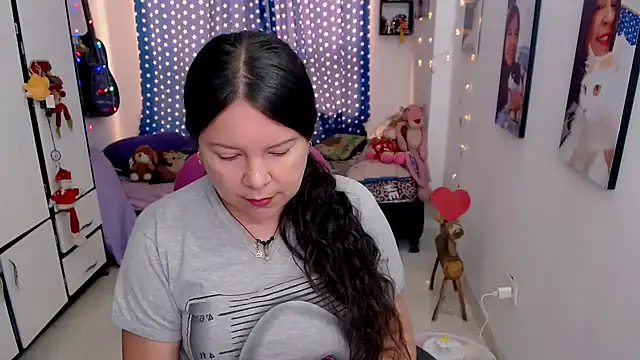 claryssa  online show from 16, 2, 2026