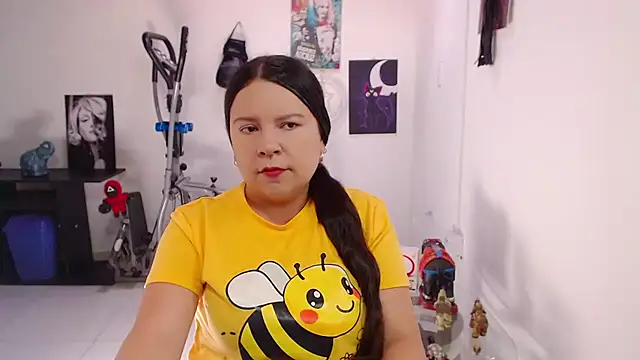 Snapshot of claryssa_ chatting on 10, 6, 2026 claryssa online show from 10, 6, 2026