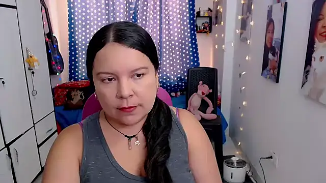 claryssa  online show from 5, 11, 2025