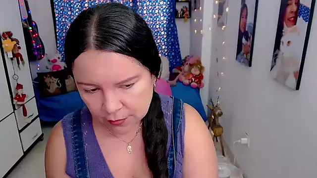 claryssa  online show from 28, 2, 2026