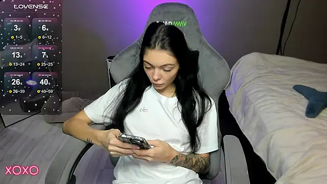 Mariella Adamss online show from 3, 12, 2025