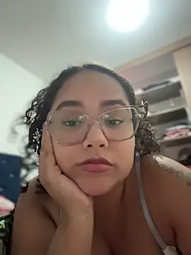 Snapshot of CurlyGirl_1 chatting on 8, 6, 2026 CurlyGirl 1 online show from 8, 6, 2026