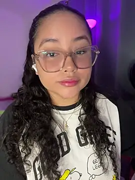 CurlyGirl 1 online show from 12, 2, 2026