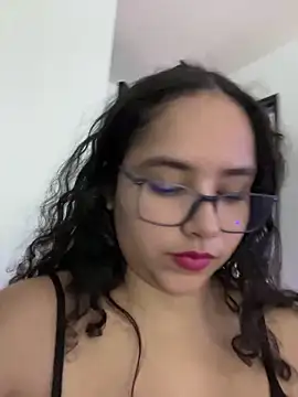 CurlyGirl 1 online show from 14, 3, 2025