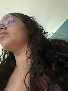 CurlyGirl 1 online show from 7, 2, 2025