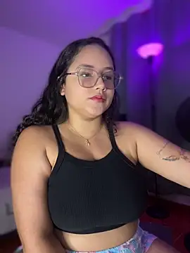 CurlyGirl 1 online show from 12, 2, 2026