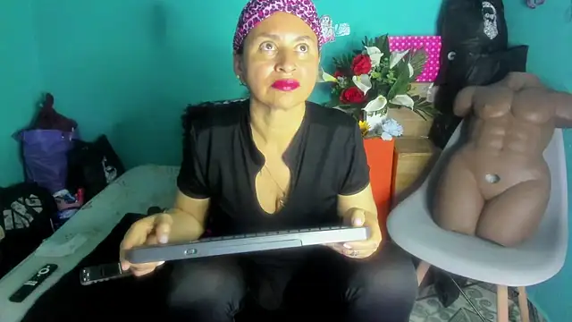 Snapshot of SheraHadee chatting on 29, 5, 2026 SheraHadee online show from 29, 5, 2026
