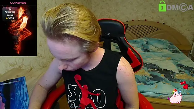 Alexis Gordon online show from 21, 11, 2025