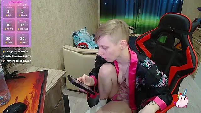 Alexis Gordon online show from 15, 1, 2025
