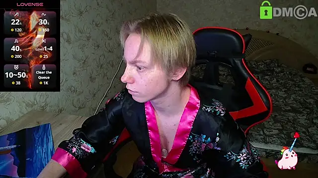 Alexis Gordon online show from 28, 11, 2025